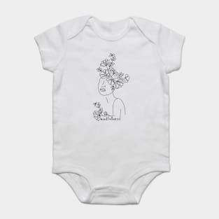 Frau mit Blumen im Haar, Minimalistisch, Line-Art Baby Bodysuit